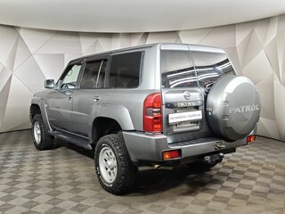 2008 Nissan Patrol V (Y61) Рестайлинг, белый, 1697000 рублей, вид 4