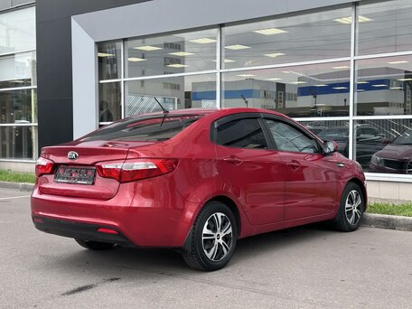 2013 Kia Rio III, красный, 630000 рублей, вид 4
