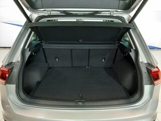 2018 Volkswagen Tiguan II, серебристый, 1999000 рублей, вид 5