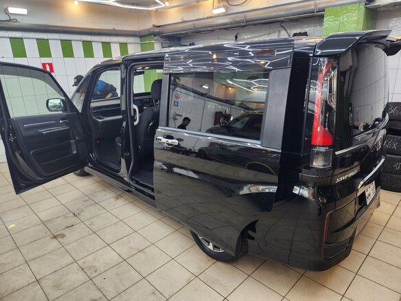 2015 Honda Stepwgn V, чёрный, 1800000 рублей - вид 12