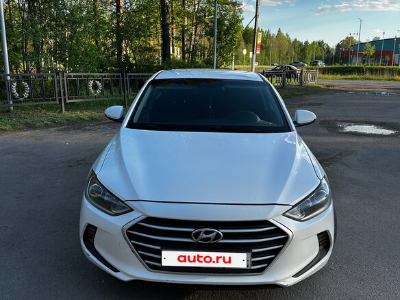 2016 Hyundai Elantra VI (AD), белый, 980000 рублей - вид 1