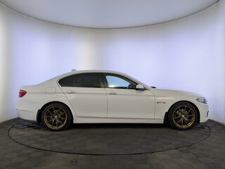 2014 BMW 5 серии 520i VI (F10/F11/F07) Рестайлинг, белый, 2000000 рублей, вид 4