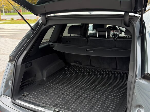 2016 Audi Q7 II (4M), серый, 4350000 рублей - вид 21