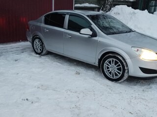 2011 Opel Astra H Рестайлинг, серебристый, 580000 рублей, вид 3
