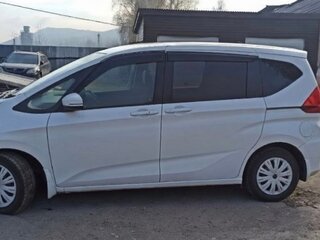 2018 Honda Freed+ II, белый, 1490000 рублей, вид 5
