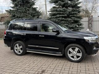 2016 Toyota Land Cruiser 200 Series Рестайлинг 2, чёрный, 7000000 рублей, вид 1