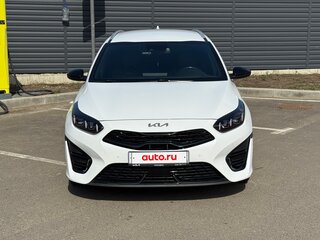 2021 Kia Ceed III Рестайлинг, белый, 2300000 рублей, вид 3