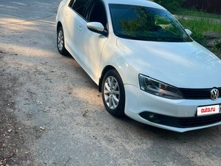 2011 Volkswagen Jetta VI, белый, 690000 рублей, вид 1
