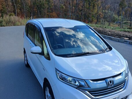 2016 Honda Freed II, белый, 1150000 рублей, вид 2
