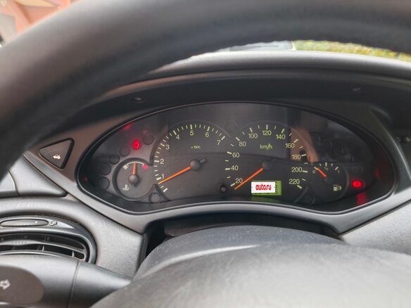 2004 Ford Focus I Рестайлинг, серебристый, 230000 рублей - вид 9