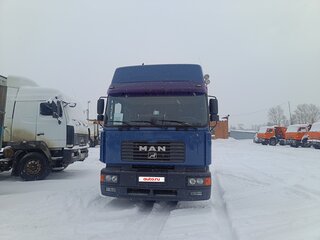 2000 MAN 19, синий, 1400000 рублей, вид 2