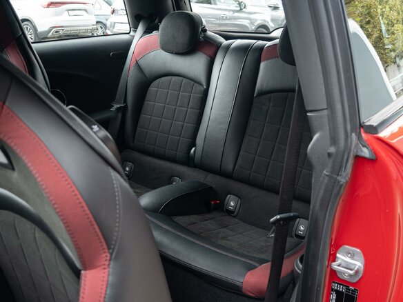 2019 Mini Hatch JCW III (F55/F56) Рестайлинг, чёрный, 3150000 рублей - вид 8