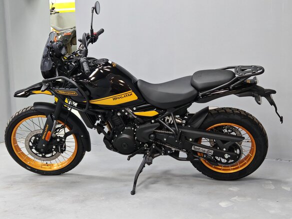 2025 Royal Enfield Himalayan, чёрный