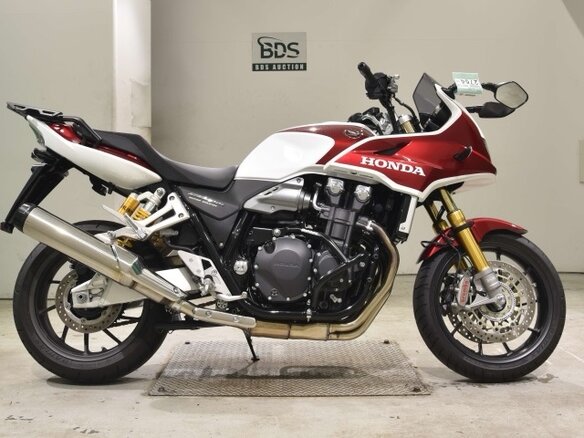 2025 Honda CB 1300, белый, 1569000 рублей - вид 1
