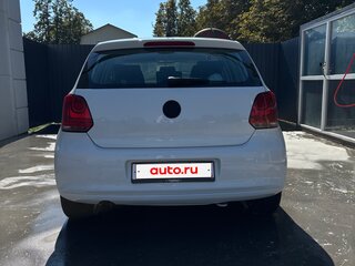 2010 Volkswagen Polo V, белый, 650000 рублей, вид 5