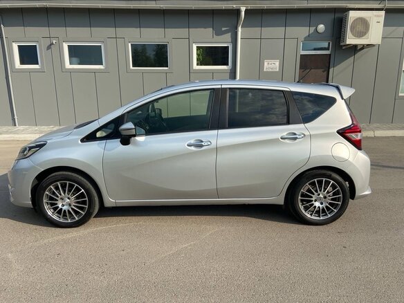 2020 Nissan Note II Рестайлинг, серебристый, 1020000 рублей - вид 7