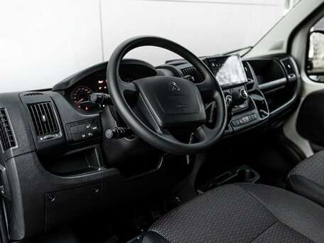 2025 Peugeot Boxer, белый, 5690000 рублей, вид 4