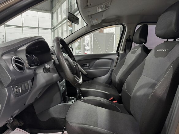 2020 Renault Sandero Stepway II Рестайлинг, коричневый, 1179000 рублей - вид 8