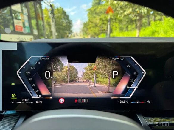 2026 BMW 5 серии 530i xDrive VIII (G60/G61/G68), серый, 8900000 рублей - вид 9