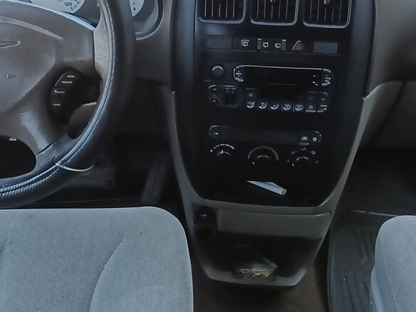 2003 Chrysler Voyager IV, серый, 300000 рублей - вид 20