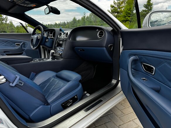 2008 Bentley Continental GT Speed I, белый, 2500000 рублей - вид 17