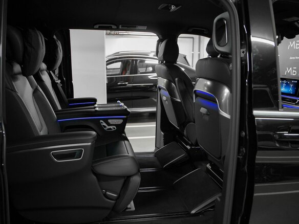 2026 Mercedes-Benz V-Класс Extra Long 300 d экстра длинный III (W447) Рестайлинг 2, чёрный, 18446400 рублей - вид 2