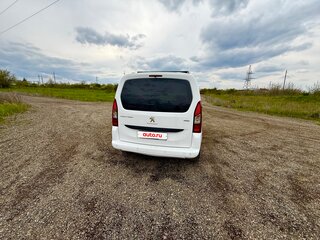 2021 Peugeot Partner Crossway II Рестайлинг 2, белый, 1650000 рублей, вид 4