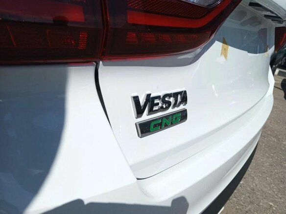 2026 Lada (ВАЗ) Vesta CNG I Рестайлинг (NG), белый - вид 6