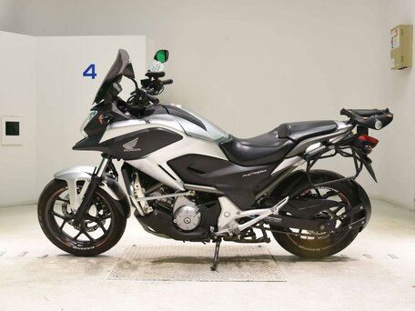 2013 Honda NC 700X, серебристый, 577000 рублей, вид 1