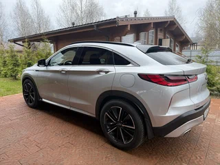 2021 Infiniti QX55, серебристый, 3100000 рублей, вид 5