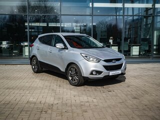2014 Hyundai ix35 I Рестайлинг, серебристый, 1000000 рублей, вид 5