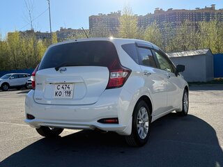 2020 Nissan Note II Рестайлинг, белый, 1469000 рублей, вид 4