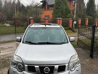 2012 Nissan X-Trail II Рестайлинг, серебристый, 950000 рублей, вид 1