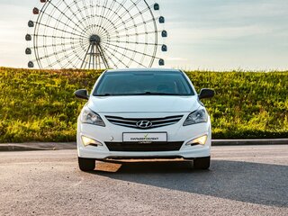 2014 Hyundai Solaris I Рестайлинг, белый, 880000 рублей, вид 3