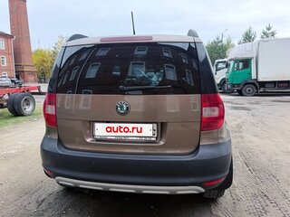 2011 Skoda Yeti I, коричневый, 710000 рублей, вид 3