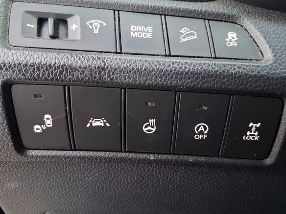 2017 Hyundai Santa Fe III Рестайлинг, коричневый, 2000000 рублей - вид 10