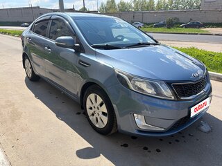 2014 Kia Rio 5-speed III, голубой, 870000 рублей, вид 4