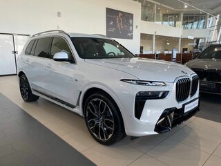 2025 BMW X7 40i I (G07) Рестайлинг, белый, 17250000 рублей, вид 3