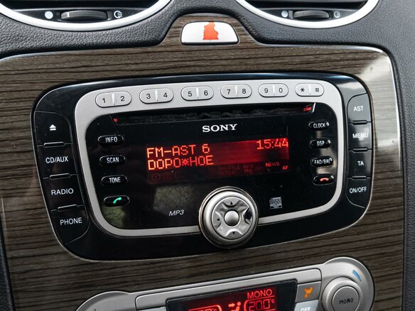 2008 Ford Focus II Рестайлинг, серый, 699000 рублей - вид 11