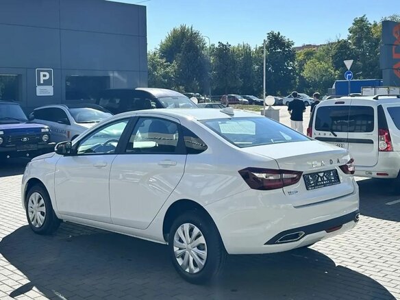 2026 Lada (ВАЗ) Vesta I Рестайлинг (NG), белый, 1730000 рублей - вид 7