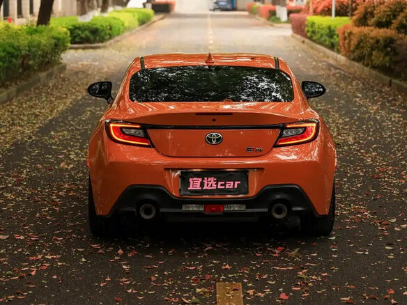 2023 Toyota GR86, оранжевый - вид 4