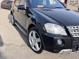 2011 Mercedes-Benz M-Класс 350 II (W164) Рестайлинг, чёрный, 1850000 рублей, вид 3
