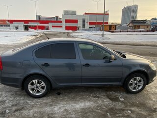 2012 Skoda Octavia II (A5) Рестайлинг, серый, 700000 рублей, вид 4