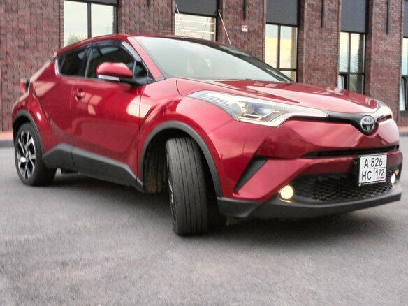 2017 Toyota C-HR I, красный, 1970000 рублей - вид 7