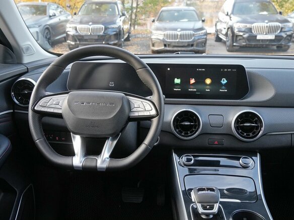 2023 Forthing T5 EVO, чёрный, 2050000 рублей - вид 12