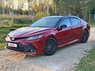 2021 Toyota Camry VIII (XV70) Рестайлинг, красный, 3300000 рублей, вид 1