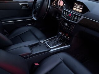2010 Mercedes-Benz E-Класс 200 5G-Tronic IV (W212, S212, C207), чёрный, 1500000 рублей, вид 4