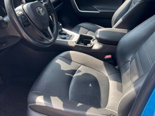 2020 Toyota RAV4 V (XA50), голубой, 2900000 рублей, вид 5