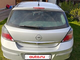 2010 Opel Astra H Рестайлинг, серебристый, 500000 рублей, вид 2