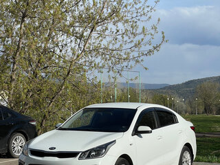 2019 Kia Rio IV, белый, 1490000 рублей, вид 1